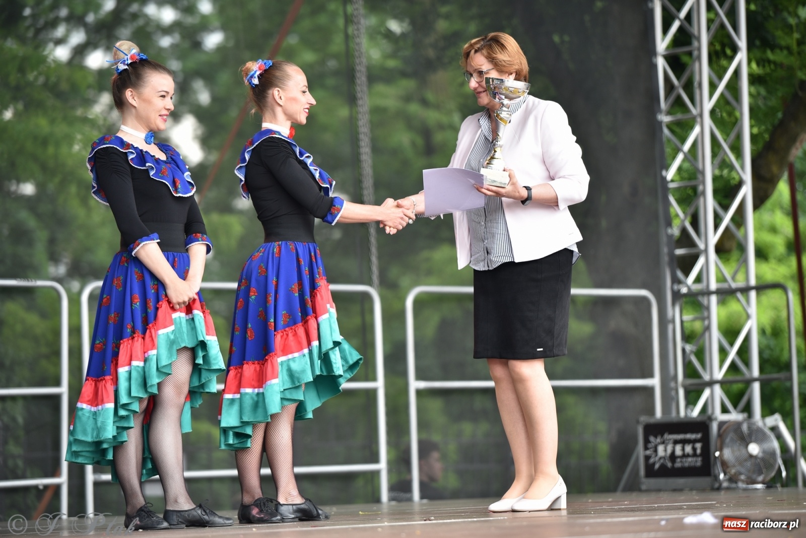 Zdjęcie w galerii na portalu naszraciborz.pl: I Ogólnopolski Mażoretkowy Zawrót Głowy Racibórz 2021 wiadomości z regionu