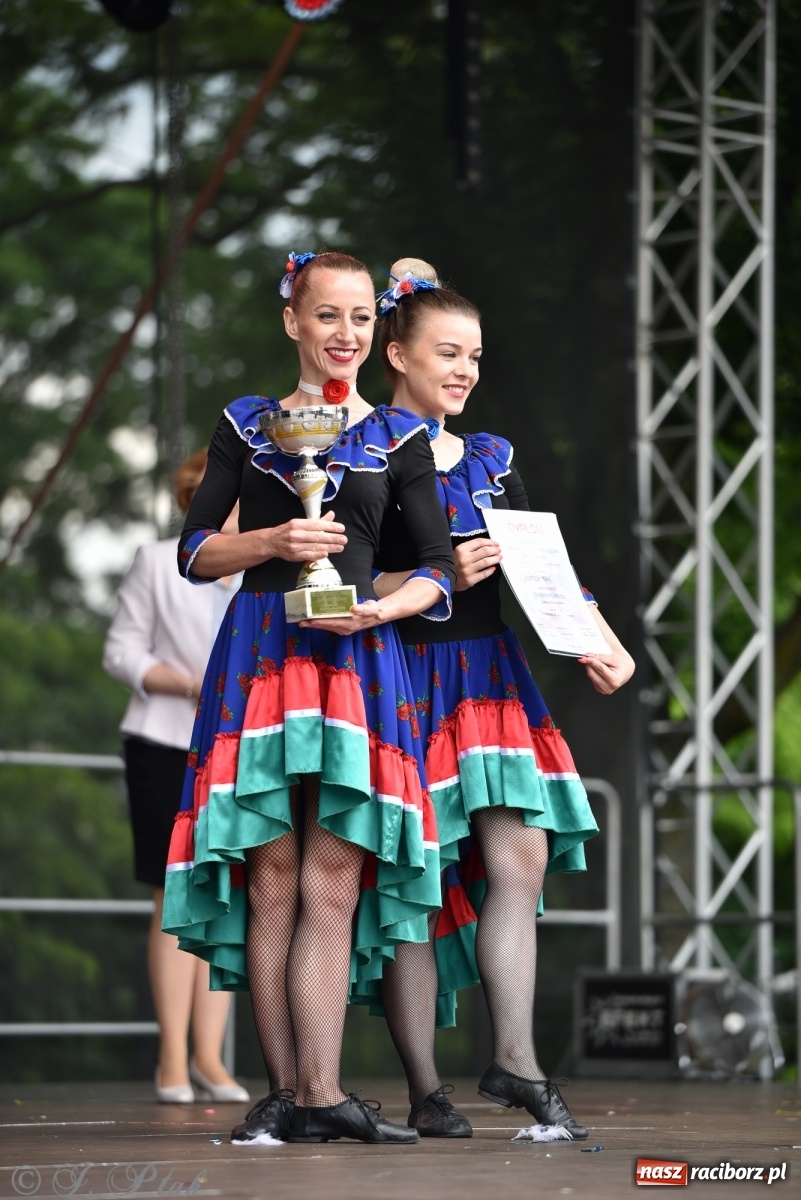 Zdjęcie w galerii na portalu naszraciborz.pl: I Ogólnopolski Mażoretkowy Zawrót Głowy Racibórz 2021 wiadomości z regionu
