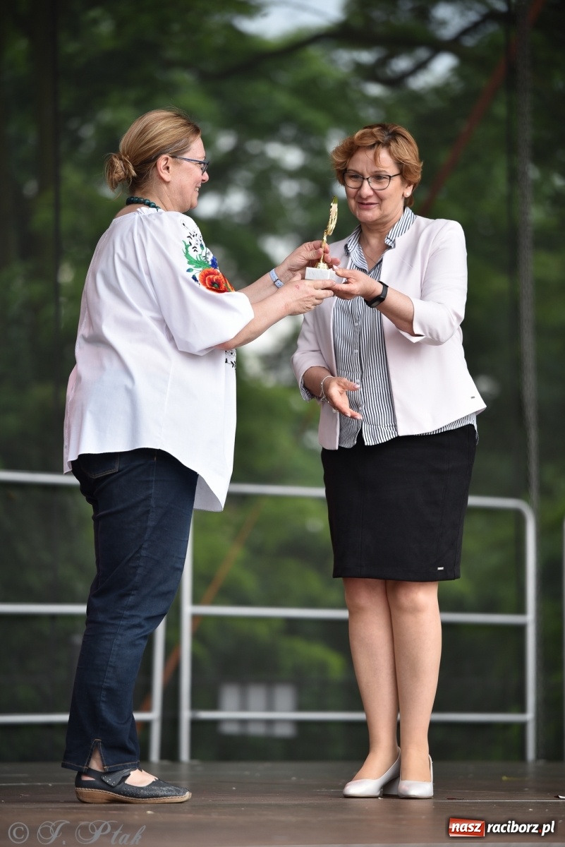 Zdjęcie w galerii na portalu naszraciborz.pl: I Ogólnopolski Mażoretkowy Zawrót Głowy Racibórz 2021 wiadomości z regionu