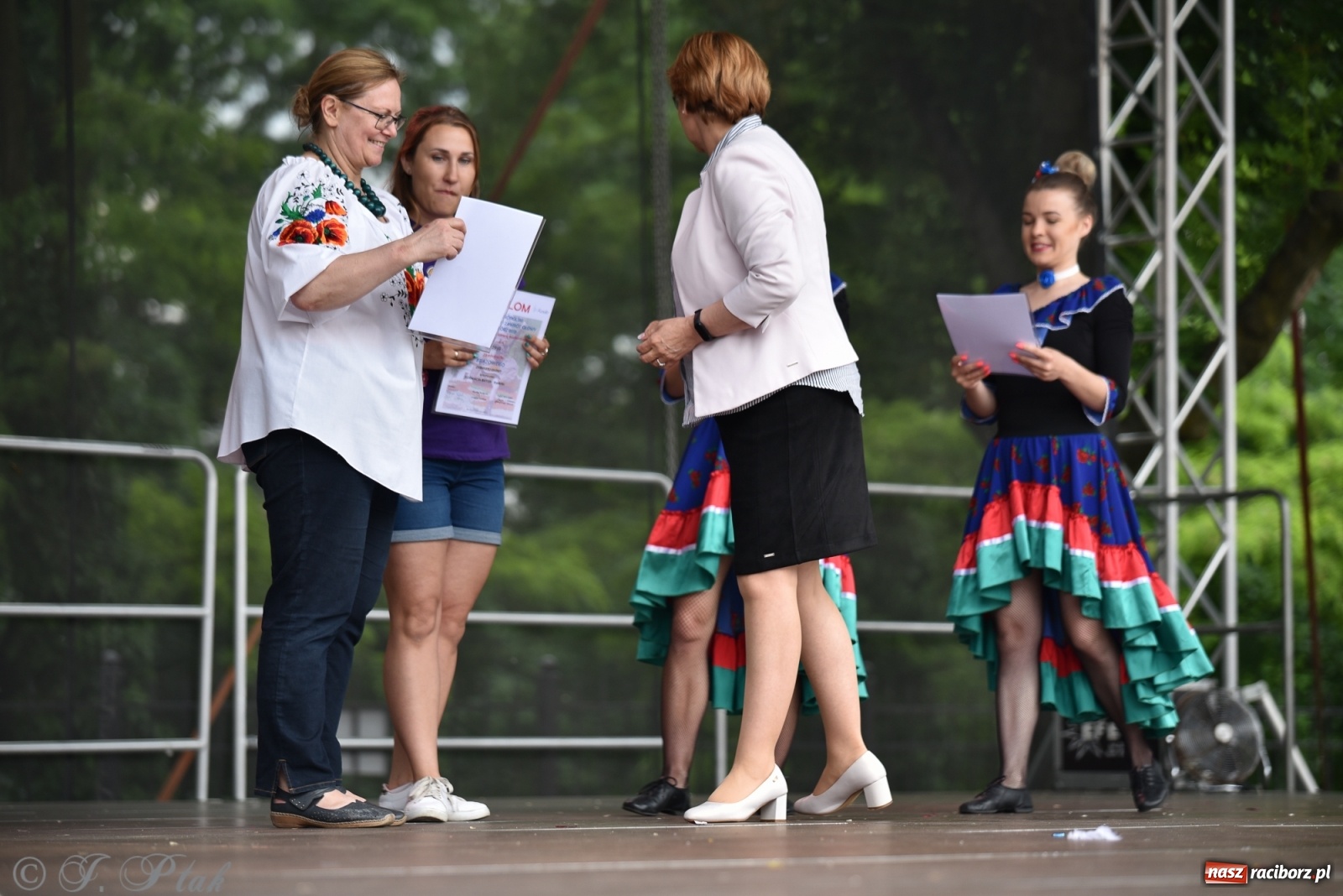 Zdjęcie w galerii na portalu naszraciborz.pl: I Ogólnopolski Mażoretkowy Zawrót Głowy Racibórz 2021 wiadomości z regionu
