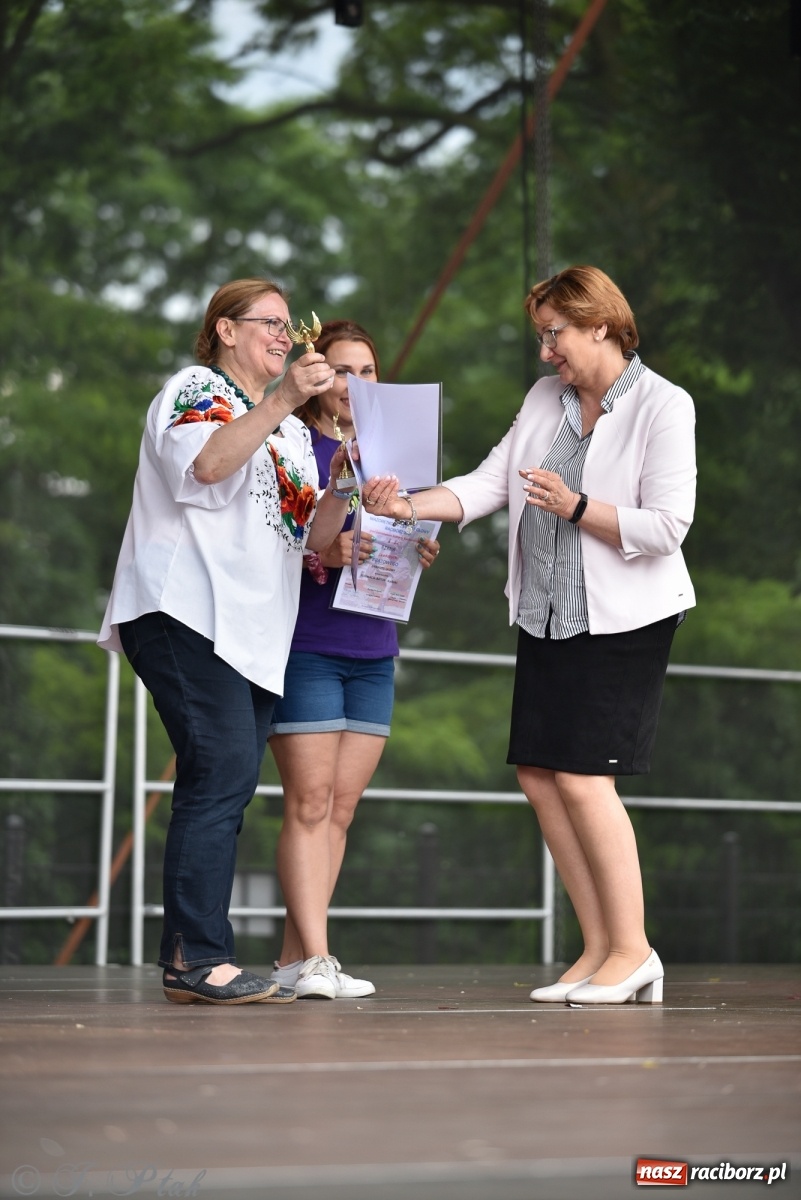 Zdjęcie w galerii na portalu naszraciborz.pl: I Ogólnopolski Mażoretkowy Zawrót Głowy Racibórz 2021 wiadomości z regionu