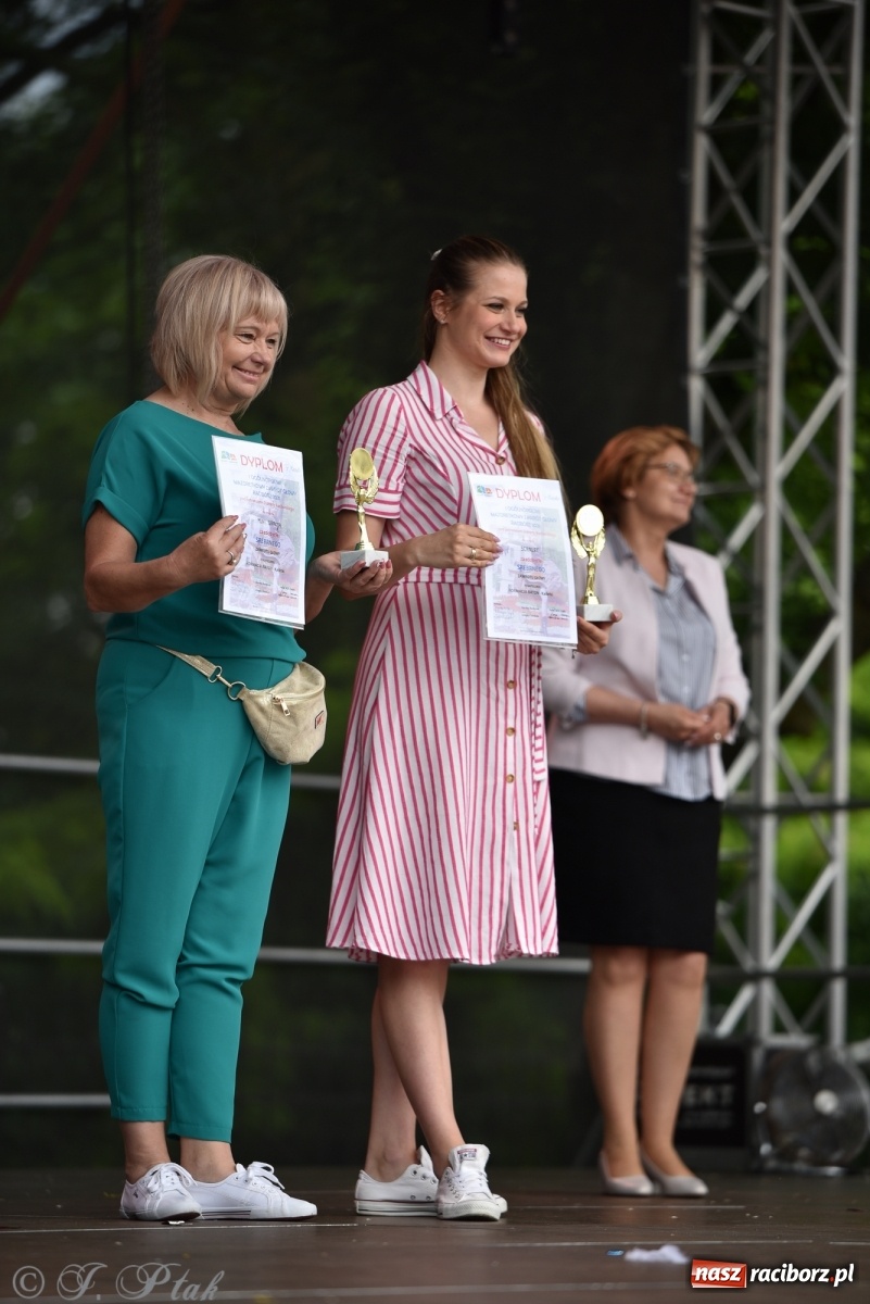 Zdjęcie w galerii na portalu naszraciborz.pl: I Ogólnopolski Mażoretkowy Zawrót Głowy Racibórz 2021 wiadomości z regionu