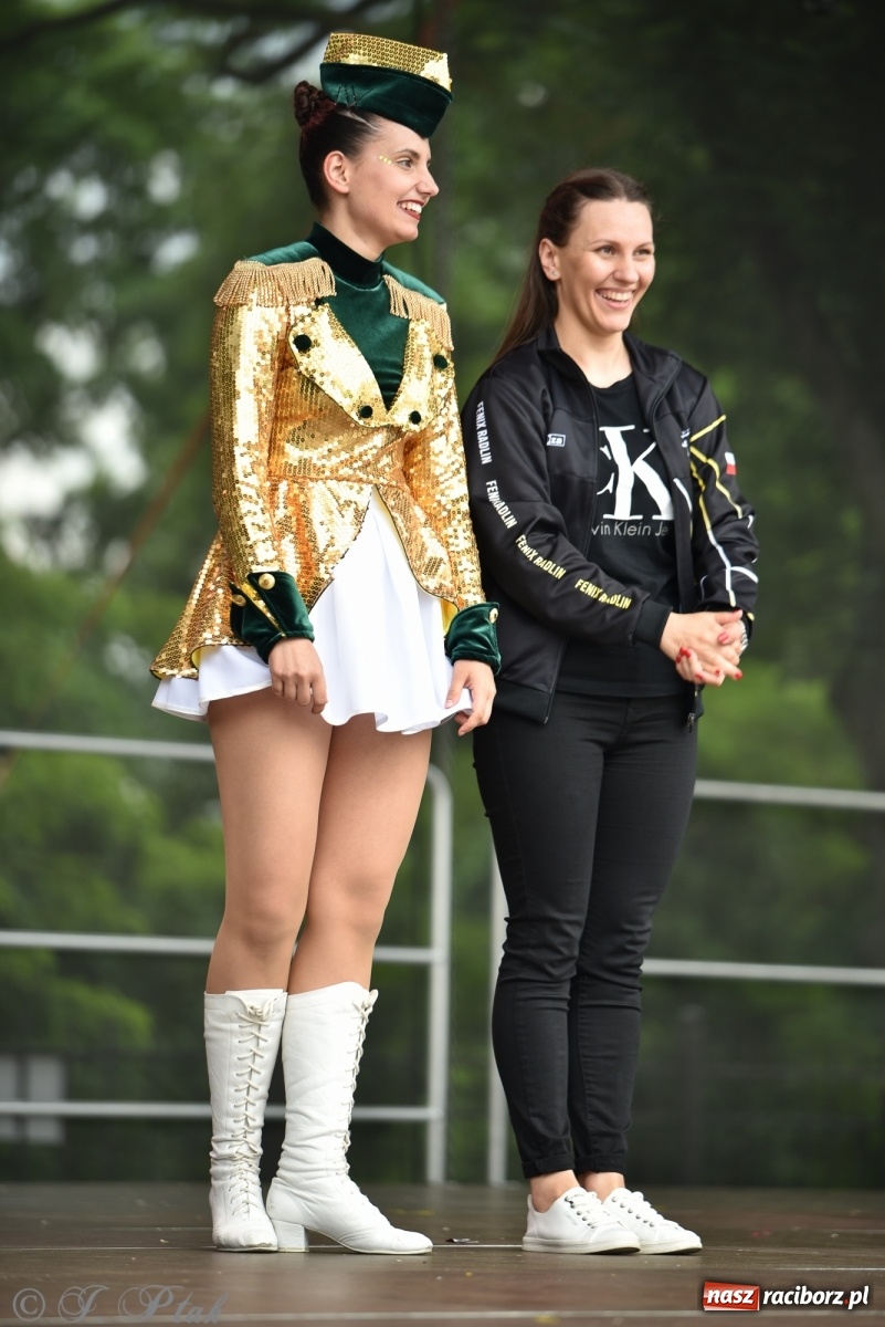 Zdjęcie w galerii na portalu naszraciborz.pl: I Ogólnopolski Mażoretkowy Zawrót Głowy Racibórz 2021 wiadomości z regionu