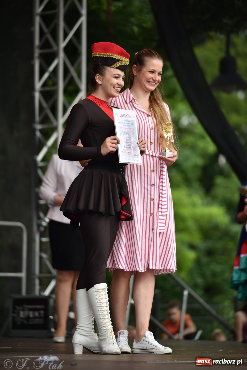 Zdjęcie w galerii na portalu naszraciborz.pl: I Ogólnopolski Mażoretkowy Zawrót Głowy Racibórz 2021 wiadomości z regionu