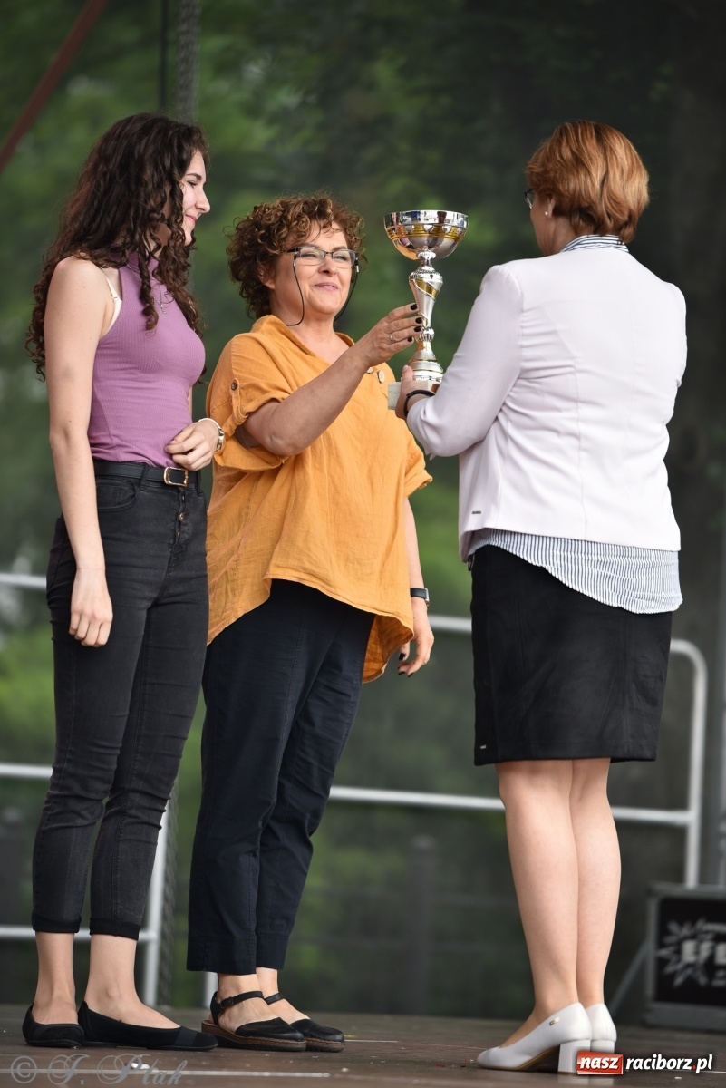 Zdjęcie w galerii na portalu naszraciborz.pl: I Ogólnopolski Mażoretkowy Zawrót Głowy Racibórz 2021 wiadomości z regionu