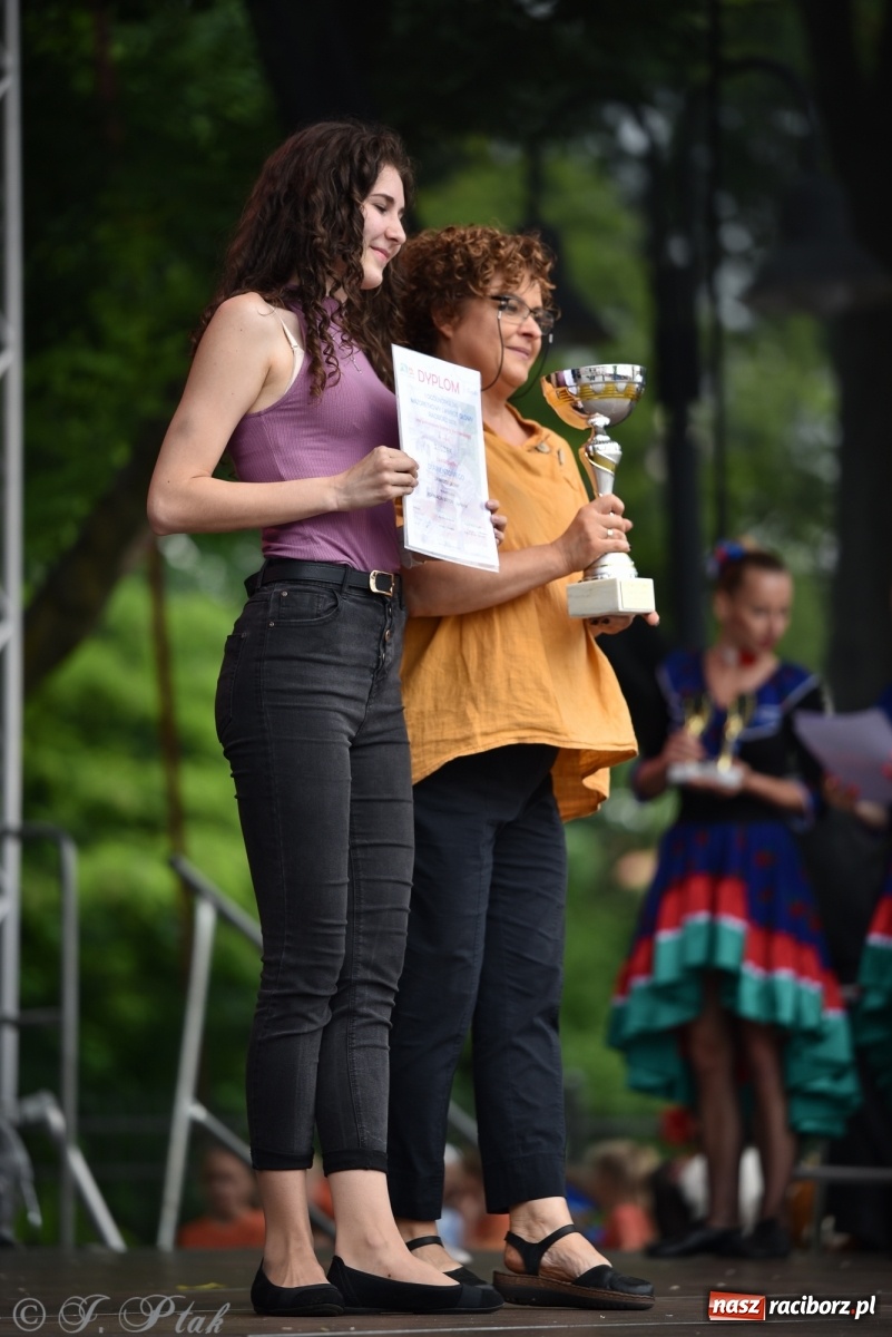 Zdjęcie w galerii na portalu naszraciborz.pl: I Ogólnopolski Mażoretkowy Zawrót Głowy Racibórz 2021 wiadomości z regionu