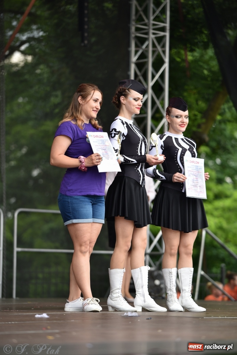 Zdjęcie w galerii na portalu naszraciborz.pl: I Ogólnopolski Mażoretkowy Zawrót Głowy Racibórz 2021 wiadomości z regionu