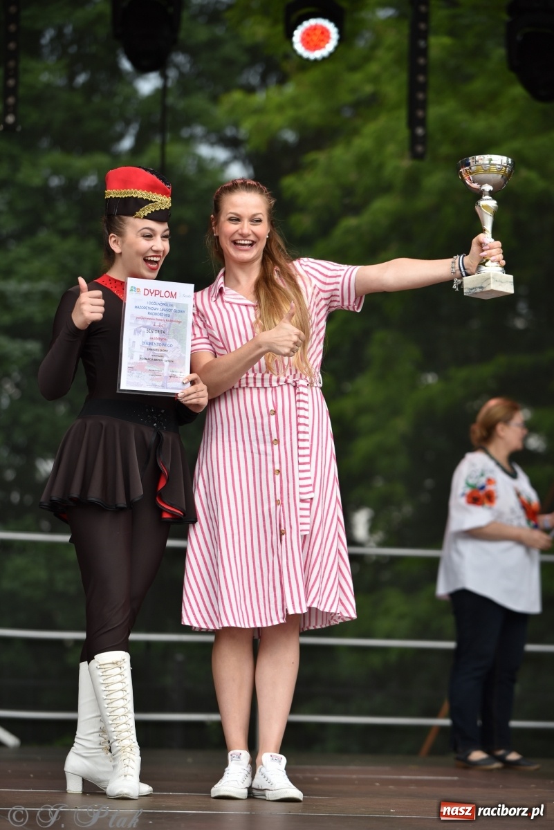 Zdjęcie w galerii na portalu naszraciborz.pl: I Ogólnopolski Mażoretkowy Zawrót Głowy Racibórz 2021 wiadomości z regionu