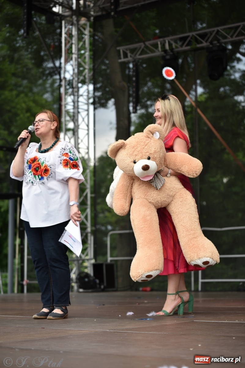 Zdjęcie w galerii na portalu naszraciborz.pl: I Ogólnopolski Mażoretkowy Zawrót Głowy Racibórz 2021 wiadomości z regionu