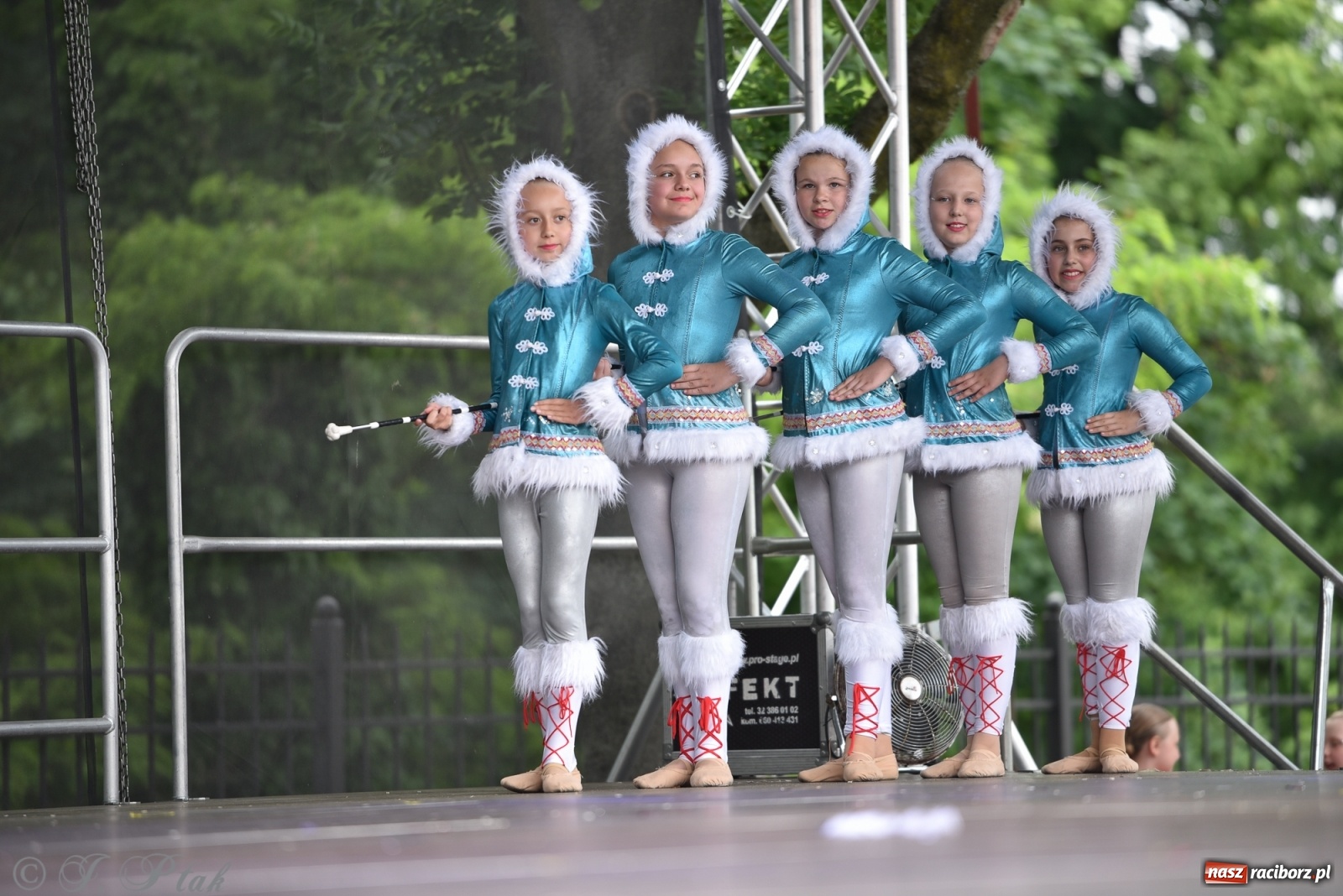 Zdjęcie w galerii na portalu naszraciborz.pl: I Ogólnopolski Mażoretkowy Zawrót Głowy Racibórz 2021 wiadomości z regionu