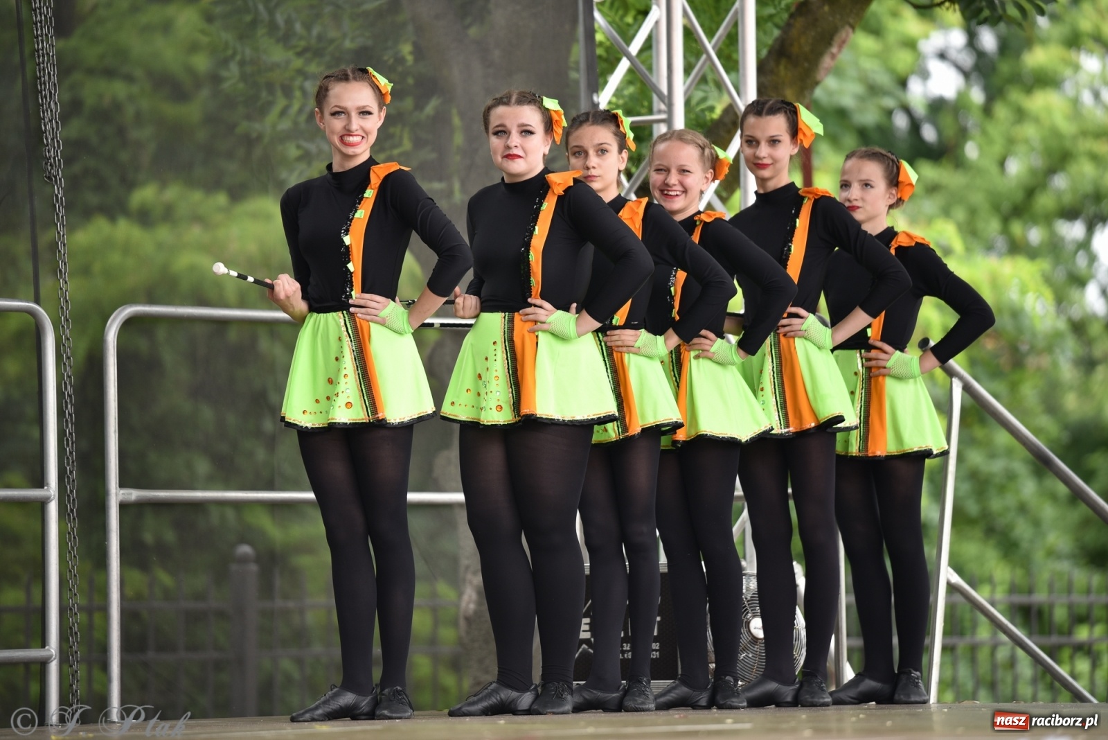 Zdjęcie w galerii na portalu naszraciborz.pl: I Ogólnopolski Mażoretkowy Zawrót Głowy Racibórz 2021 wiadomości z regionu