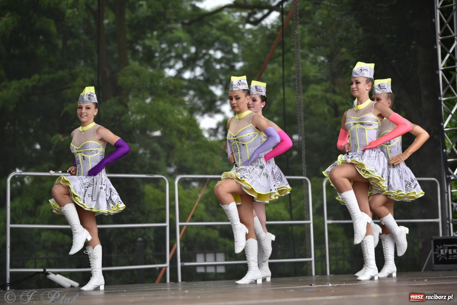 Zdjęcie w galerii na portalu naszraciborz.pl: I Ogólnopolski Mażoretkowy Zawrót Głowy Racibórz 2021 wiadomości z regionu