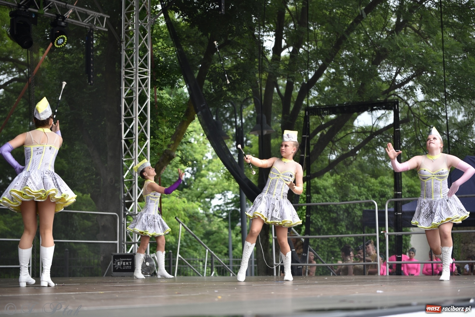 Zdjęcie w galerii na portalu naszraciborz.pl: I Ogólnopolski Mażoretkowy Zawrót Głowy Racibórz 2021 wiadomości z regionu