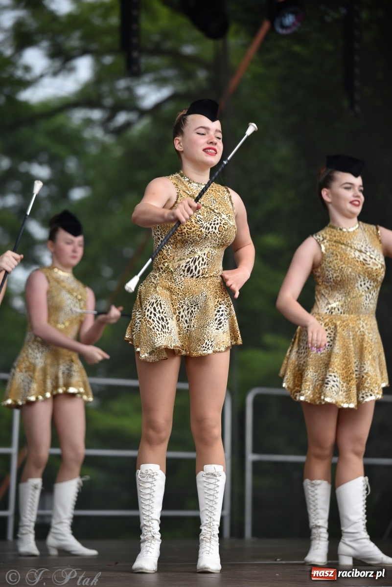 Zdjęcie w galerii na portalu naszraciborz.pl: I Ogólnopolski Mażoretkowy Zawrót Głowy Racibórz 2021 wiadomości z regionu
