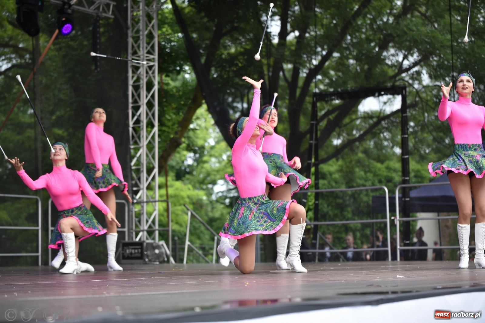 Zdjęcie w galerii na portalu naszraciborz.pl: I Ogólnopolski Mażoretkowy Zawrót Głowy Racibórz 2021 wiadomości z regionu