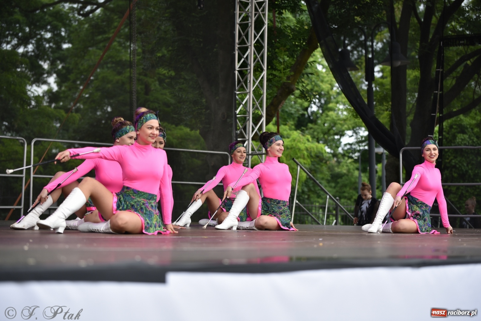 Zdjęcie w galerii na portalu naszraciborz.pl: I Ogólnopolski Mażoretkowy Zawrót Głowy Racibórz 2021 wiadomości z regionu