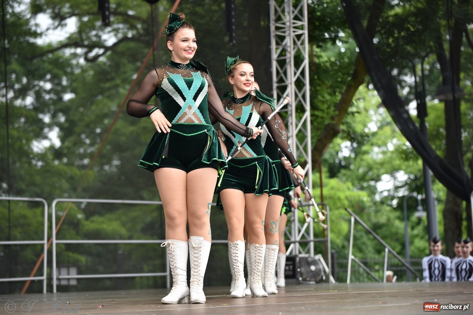 Zdjęcie w galerii na portalu naszraciborz.pl: I Ogólnopolski Mażoretkowy Zawrót Głowy Racibórz 2021 wiadomości z regionu