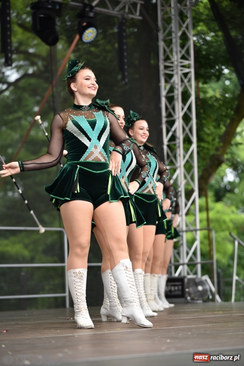 Zdjęcie w galerii na portalu naszraciborz.pl: I Ogólnopolski Mażoretkowy Zawrót Głowy Racibórz 2021 wiadomości z regionu