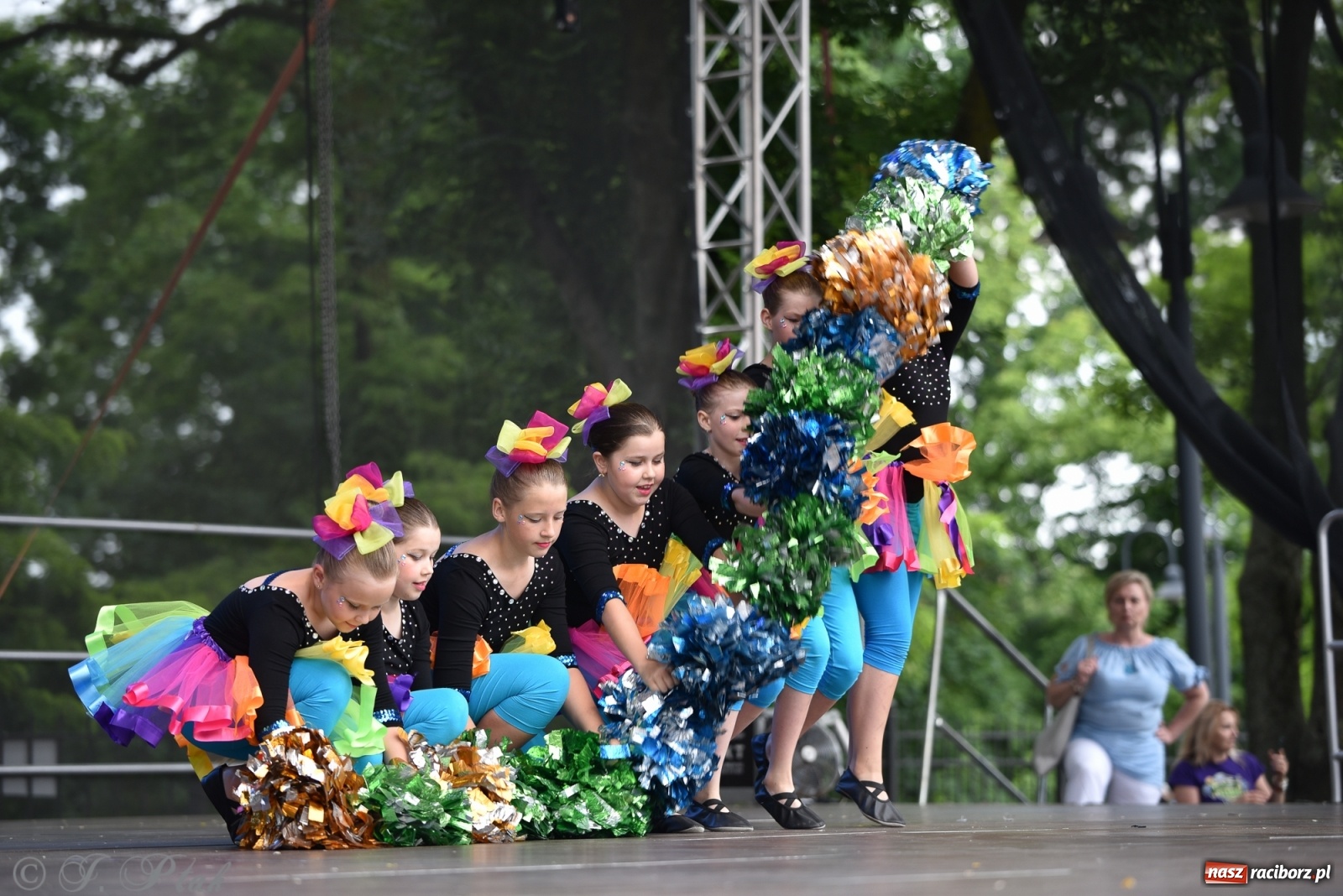 Zdjęcie w galerii na portalu naszraciborz.pl: I Ogólnopolski Mażoretkowy Zawrót Głowy Racibórz 2021 wiadomości z regionu
