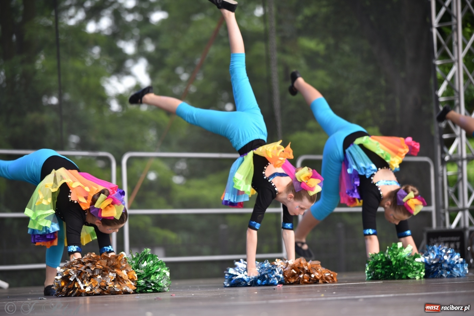 Zdjęcie w galerii na portalu naszraciborz.pl: I Ogólnopolski Mażoretkowy Zawrót Głowy Racibórz 2021 wiadomości z regionu