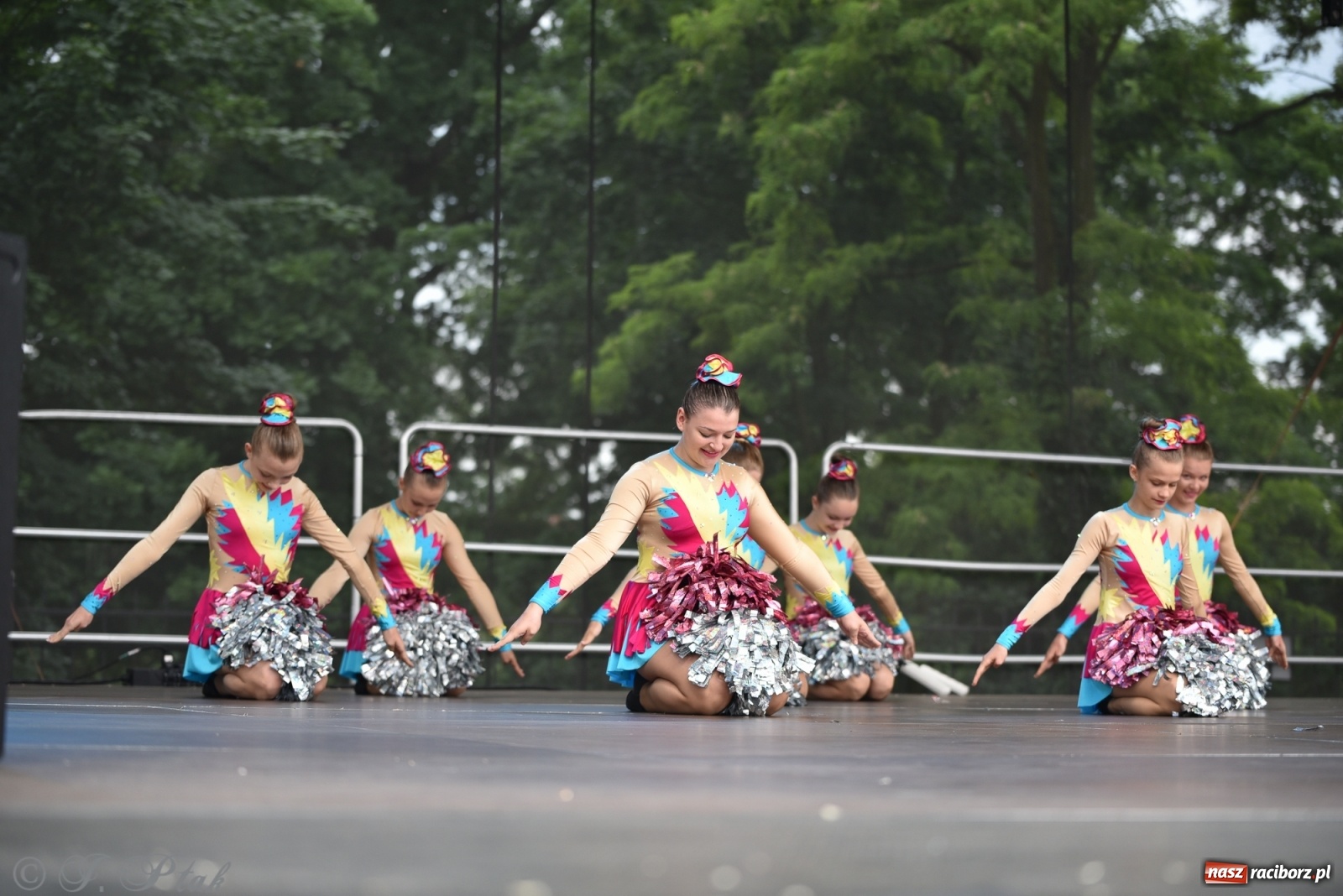 Zdjęcie w galerii na portalu naszraciborz.pl: I Ogólnopolski Mażoretkowy Zawrót Głowy Racibórz 2021 wiadomości z regionu