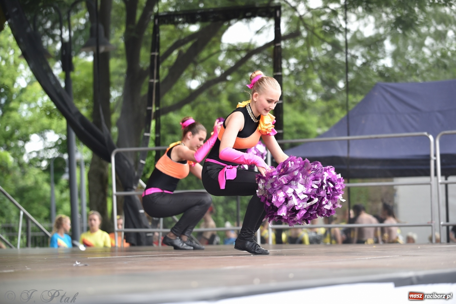 Zdjęcie w galerii na portalu naszraciborz.pl: I Ogólnopolski Mażoretkowy Zawrót Głowy Racibórz 2021 wiadomości z regionu