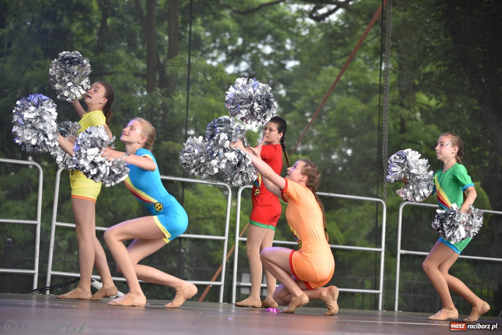 Zdjęcie w galerii na portalu naszraciborz.pl: I Ogólnopolski Mażoretkowy Zawrót Głowy Racibórz 2021 wiadomości z regionu