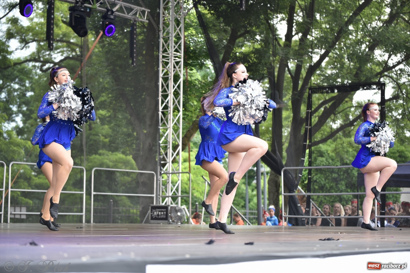 Zdjęcie w galerii na portalu naszraciborz.pl: I Ogólnopolski Mażoretkowy Zawrót Głowy Racibórz 2021 wiadomości z regionu