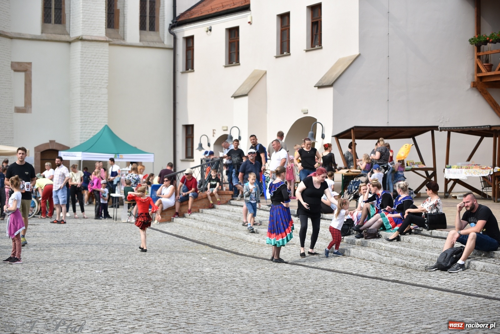 Zdjęcie w galerii na portalu naszraciborz.pl: I Ogólnopolski Mażoretkowy Zawrót Głowy Racibórz 2021 wiadomości z regionu