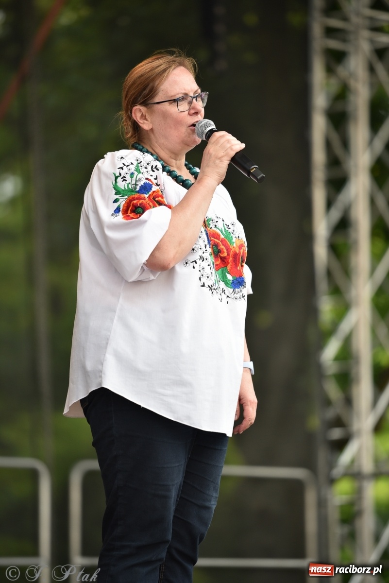 Zdjęcie w galerii na portalu naszraciborz.pl: I Ogólnopolski Mażoretkowy Zawrót Głowy Racibórz 2021 wiadomości z regionu