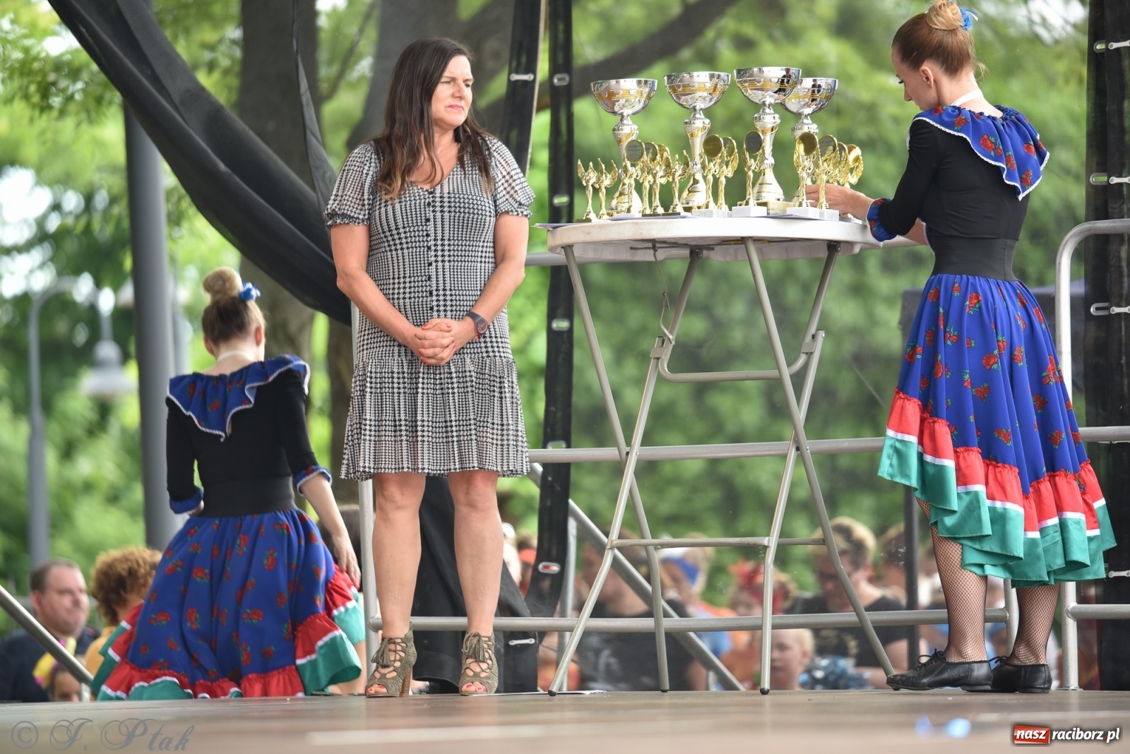 Zdjęcie w galerii na portalu naszraciborz.pl: I Ogólnopolski Mażoretkowy Zawrót Głowy Racibórz 2021 wiadomości z regionu