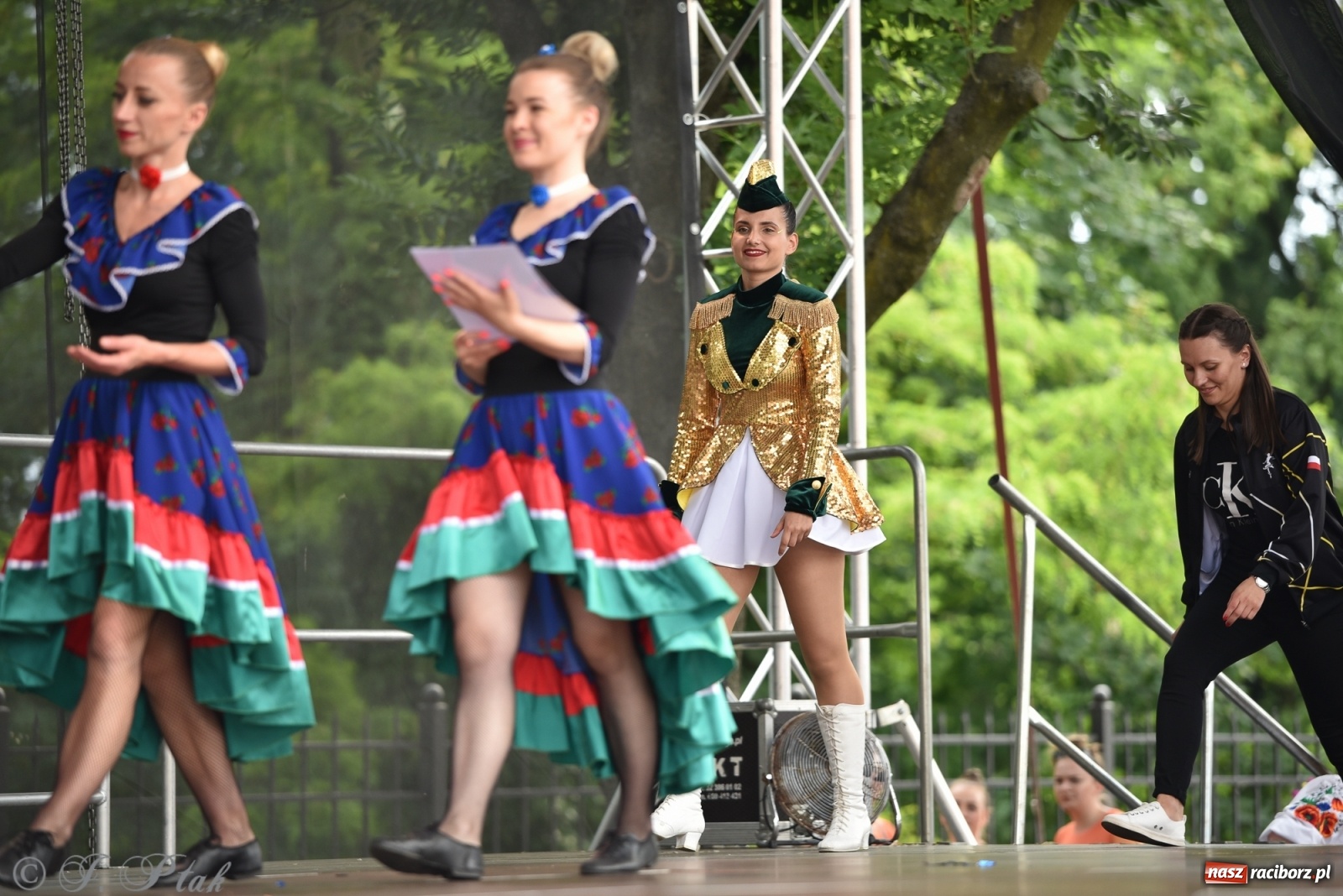 Zdjęcie w galerii na portalu naszraciborz.pl: I Ogólnopolski Mażoretkowy Zawrót Głowy Racibórz 2021 wiadomości z regionu