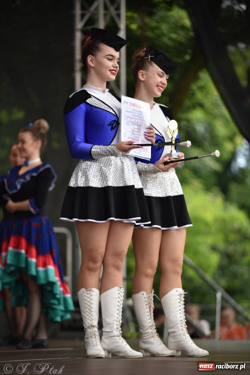 Zdjęcie w galerii na portalu naszraciborz.pl: I Ogólnopolski Mażoretkowy Zawrót Głowy Racibórz 2021 wiadomości z regionu