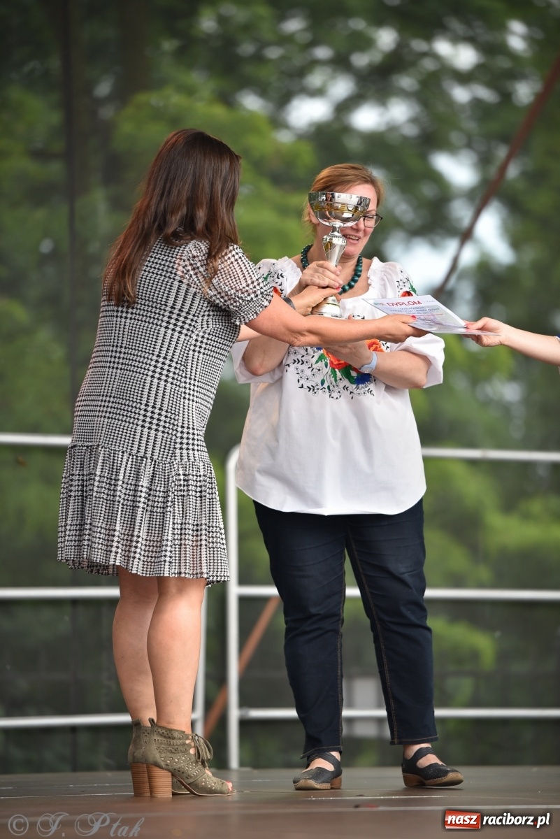 Zdjęcie w galerii na portalu naszraciborz.pl: I Ogólnopolski Mażoretkowy Zawrót Głowy Racibórz 2021 wiadomości z regionu