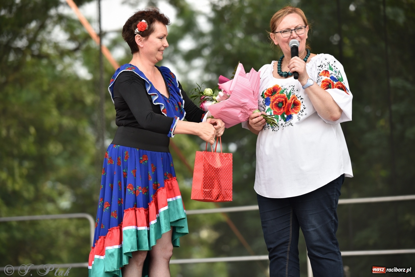 Zdjęcie w galerii na portalu naszraciborz.pl: I Ogólnopolski Mażoretkowy Zawrót Głowy Racibórz 2021 wiadomości z regionu