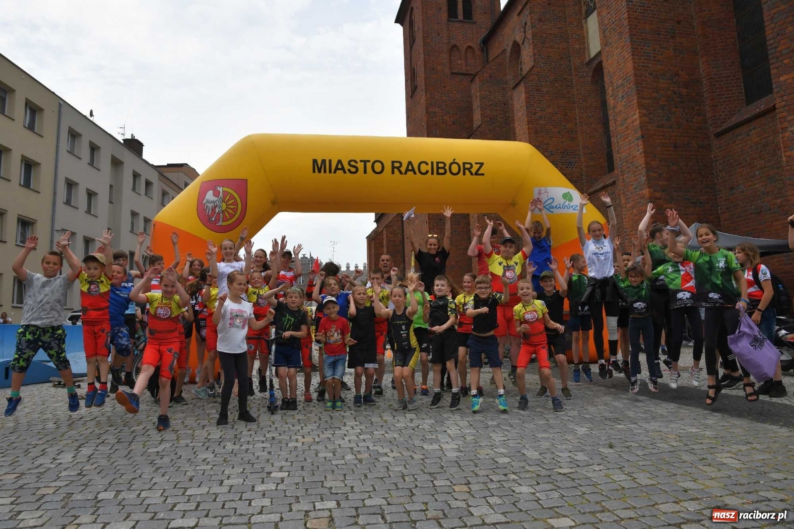 Zdjęcie w galerii na portalu naszraciborz.pl: I Mistrzostwa Raciborza NINJA OCR kids wiadomości z regionu