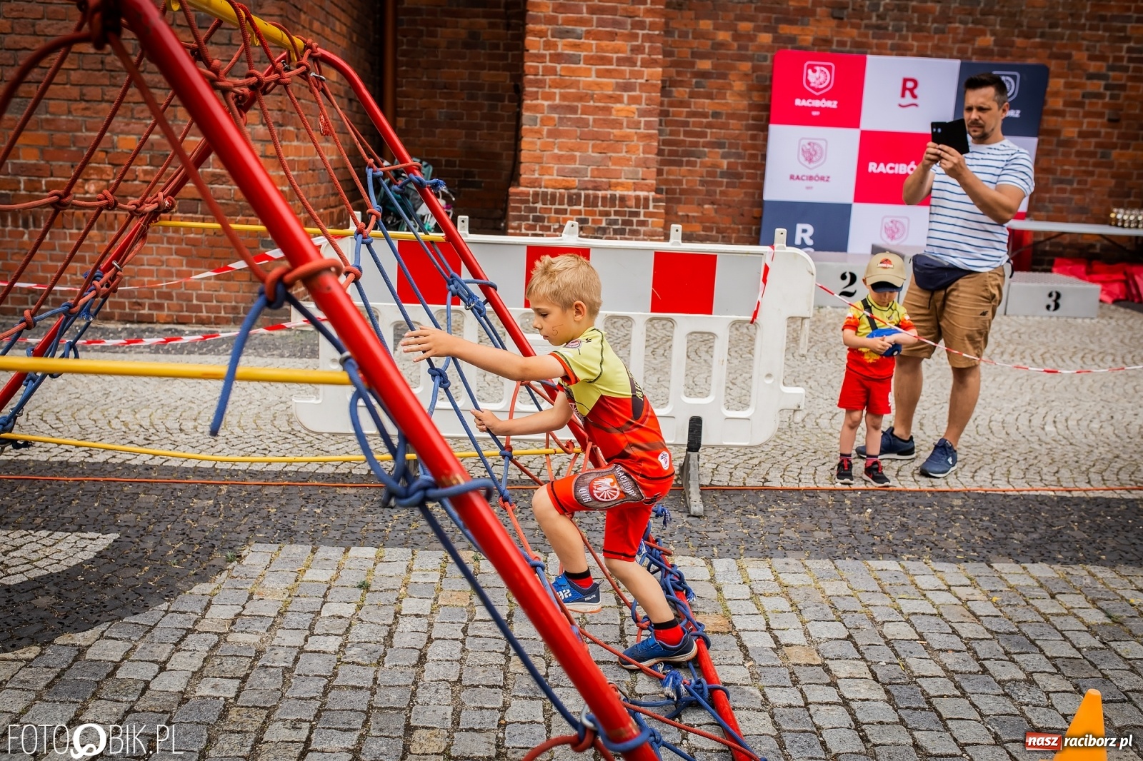Zdjęcie w galerii na portalu naszraciborz.pl: I Mistrzostwa Raciborza NINJA OCR kids wiadomości z regionu