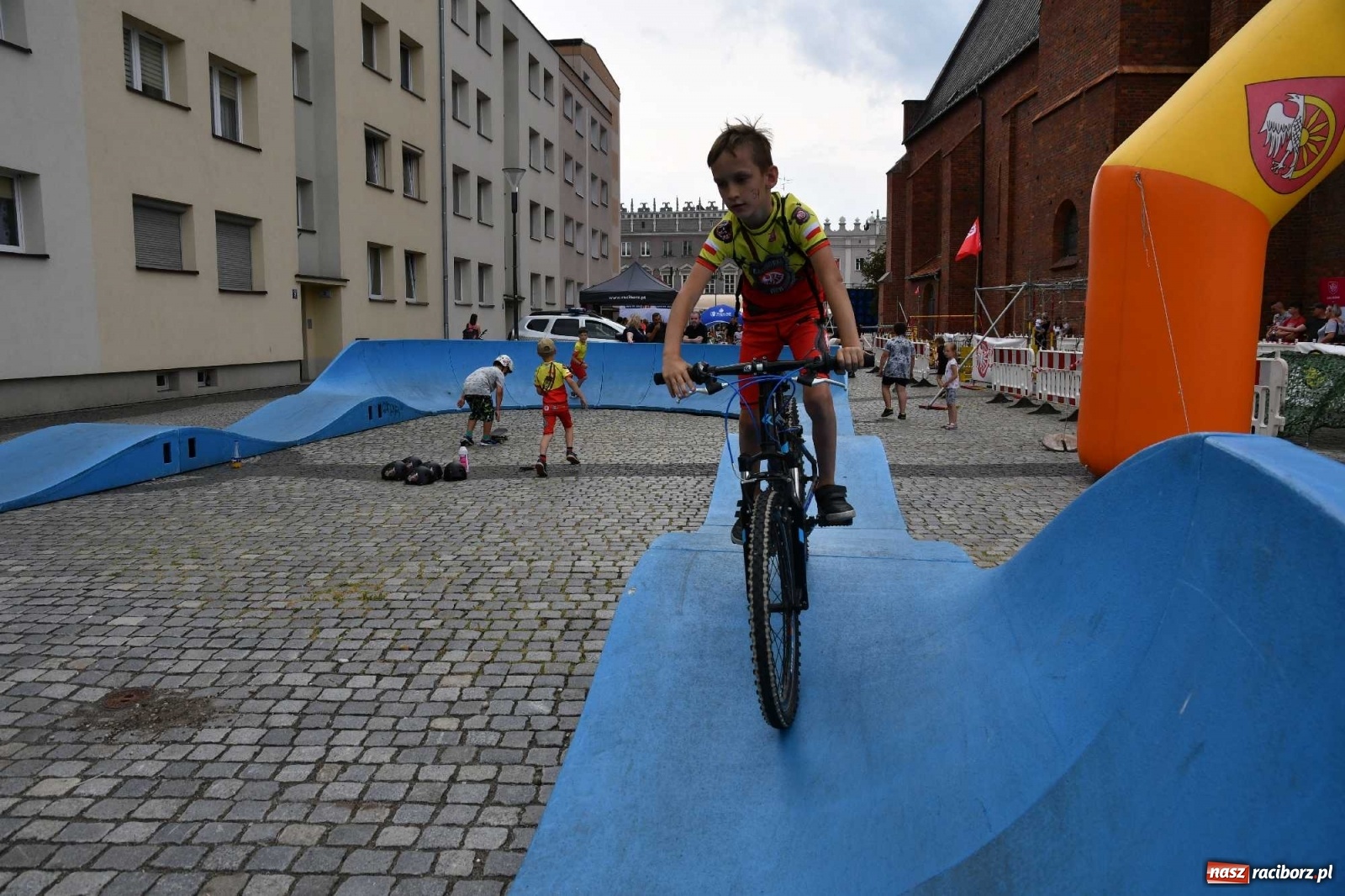 Zdjęcie w galerii na portalu naszraciborz.pl: Racibórz kocha rower. Trzecia edycja festiwalu wiadomości z regionu