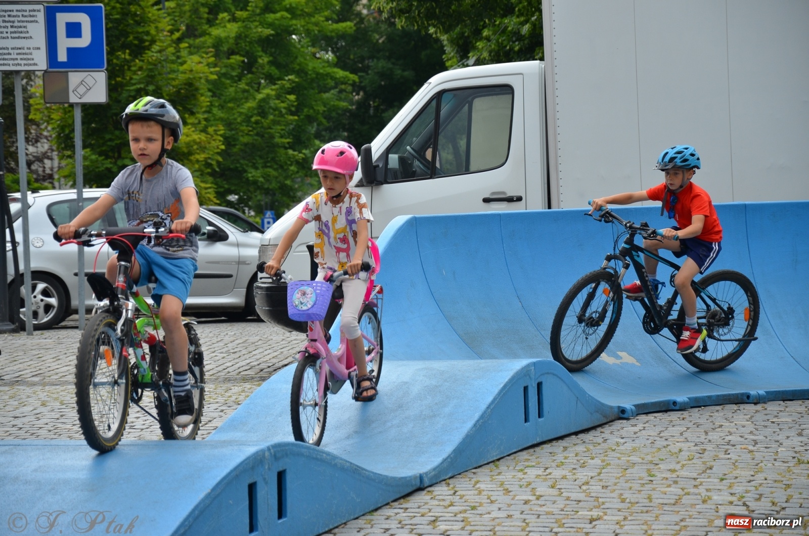 Zdjęcie w galerii na portalu naszraciborz.pl: Racibórz kocha rower. Trzecia edycja festiwalu wiadomości z regionu