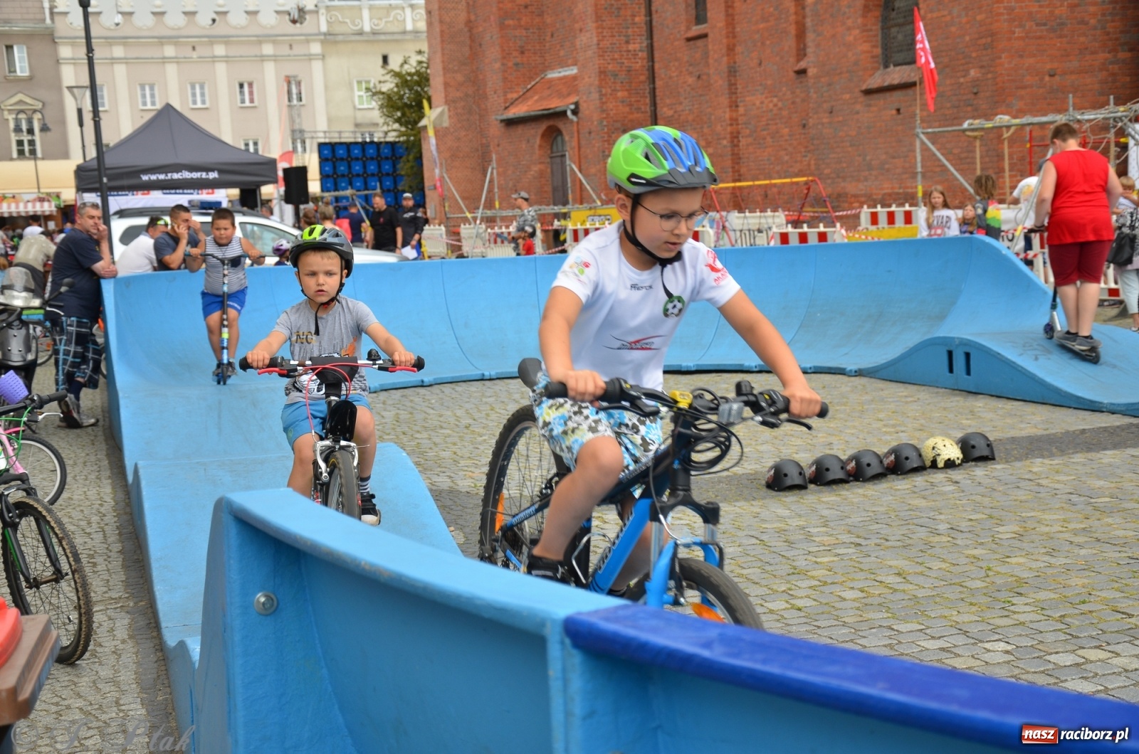 Zdjęcie w galerii na portalu naszraciborz.pl: Racibórz kocha rower. Trzecia edycja festiwalu wiadomości z regionu