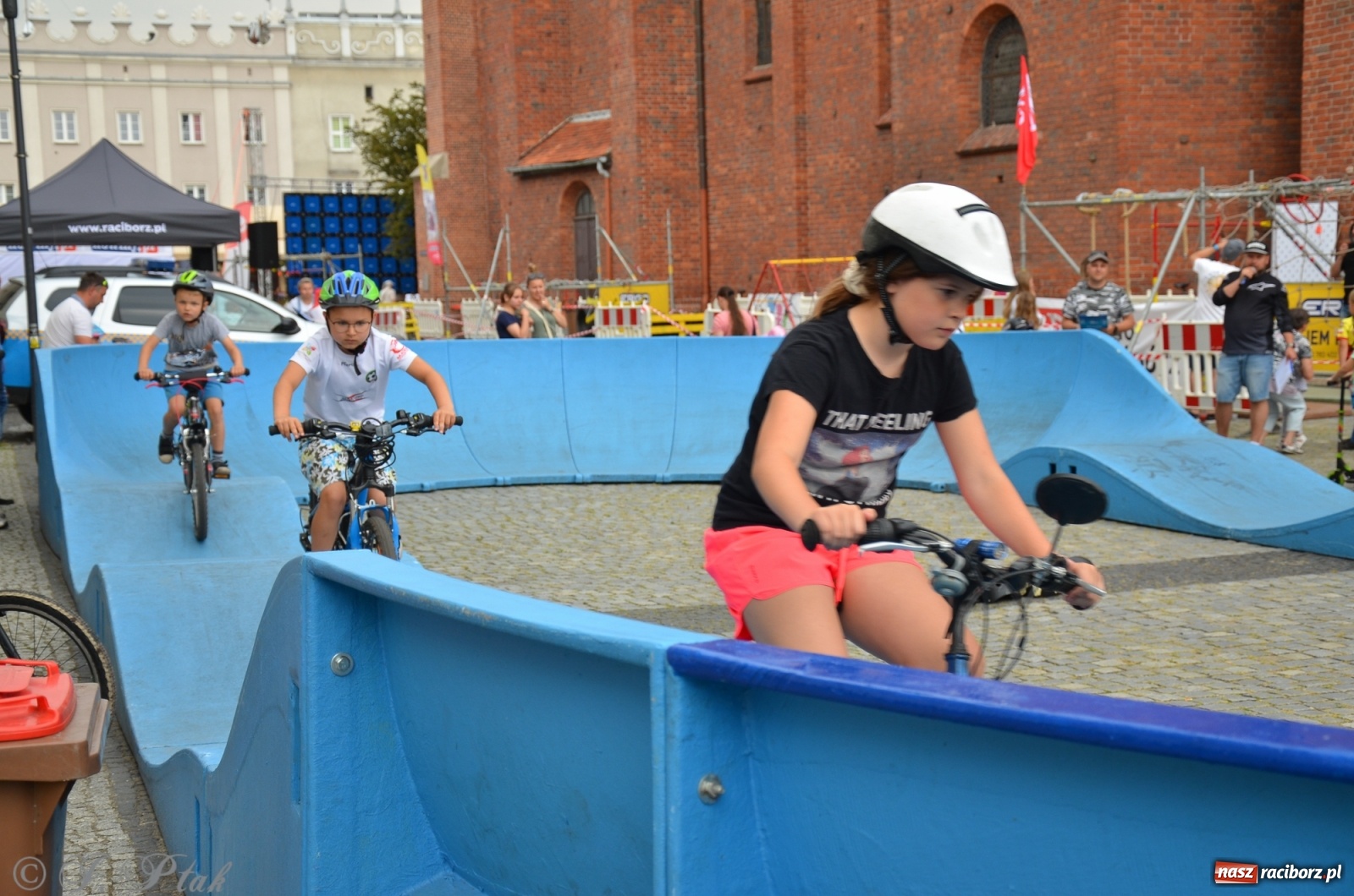 Zdjęcie w galerii na portalu naszraciborz.pl: Racibórz kocha rower. Trzecia edycja festiwalu wiadomości z regionu