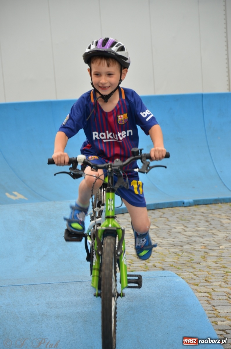 Zdjęcie w galerii na portalu naszraciborz.pl: Racibórz kocha rower. Trzecia edycja festiwalu wiadomości z regionu