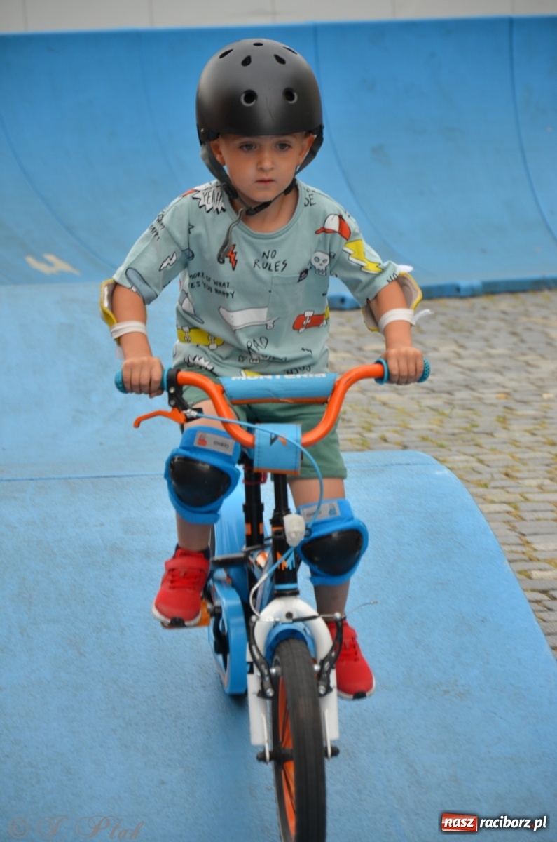 Zdjęcie w galerii na portalu naszraciborz.pl: Racibórz kocha rower. Trzecia edycja festiwalu wiadomości z regionu