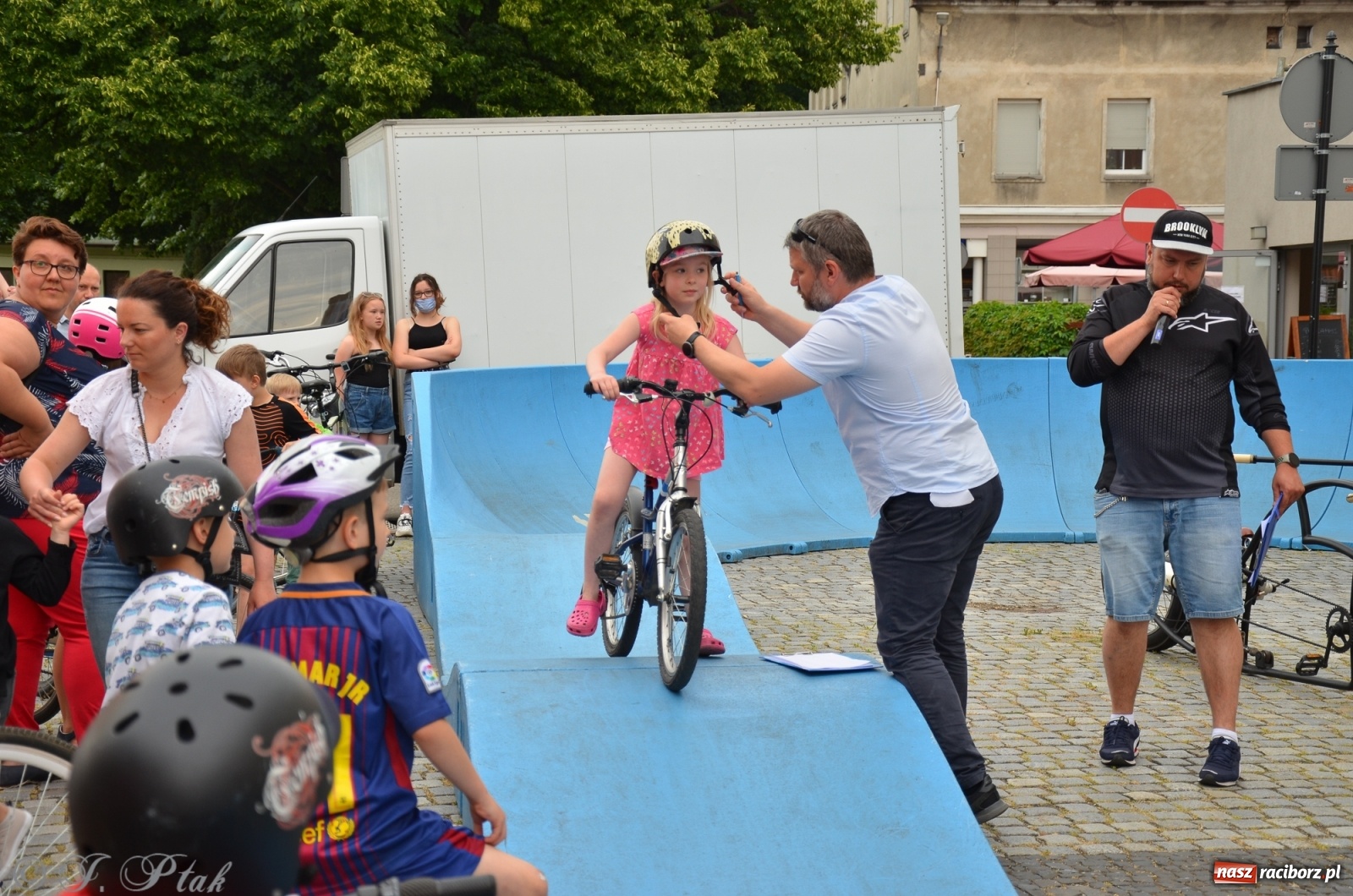 Zdjęcie w galerii na portalu naszraciborz.pl: Racibórz kocha rower. Trzecia edycja festiwalu wiadomości z regionu