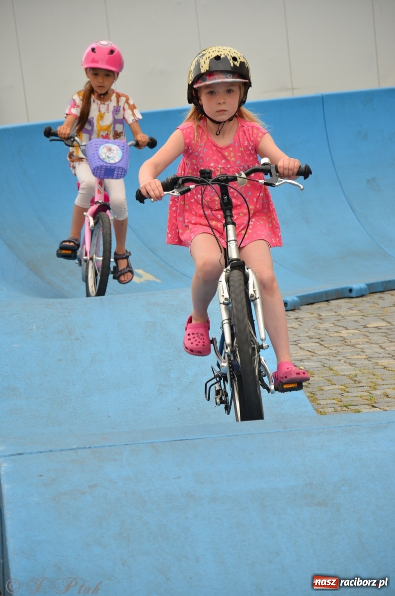 Zdjęcie w galerii na portalu naszraciborz.pl: Racibórz kocha rower. Trzecia edycja festiwalu wiadomości z regionu