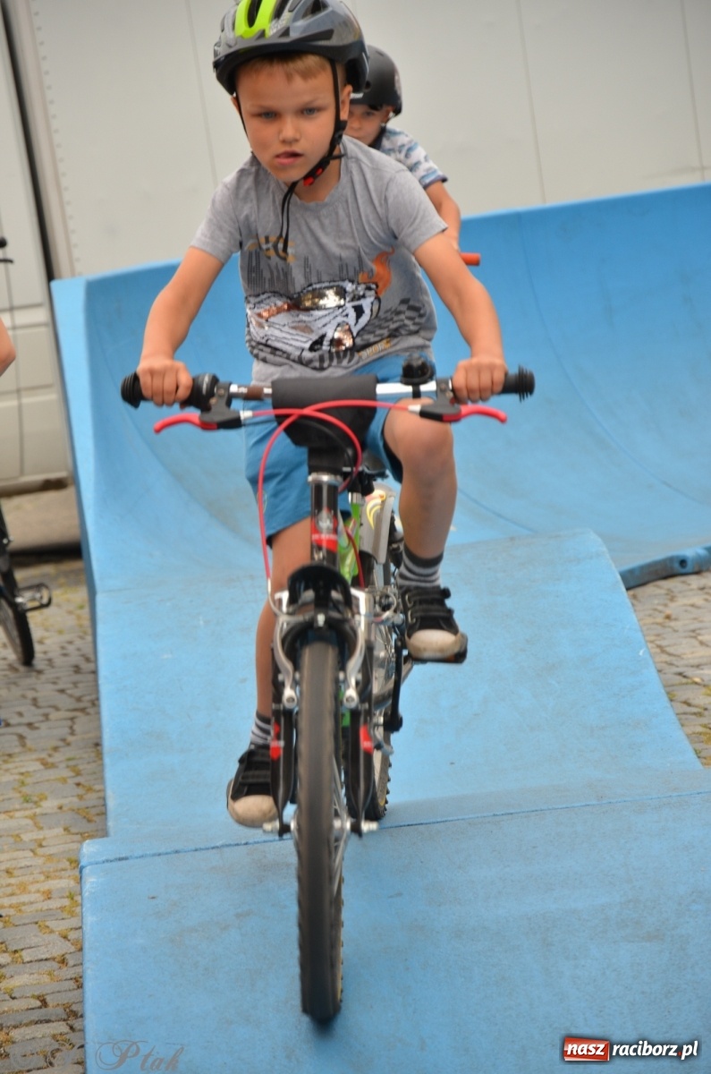 Zdjęcie w galerii na portalu naszraciborz.pl: Racibórz kocha rower. Trzecia edycja festiwalu wiadomości z regionu