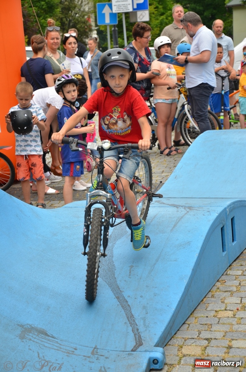 Zdjęcie w galerii na portalu naszraciborz.pl: Racibórz kocha rower. Trzecia edycja festiwalu wiadomości z regionu