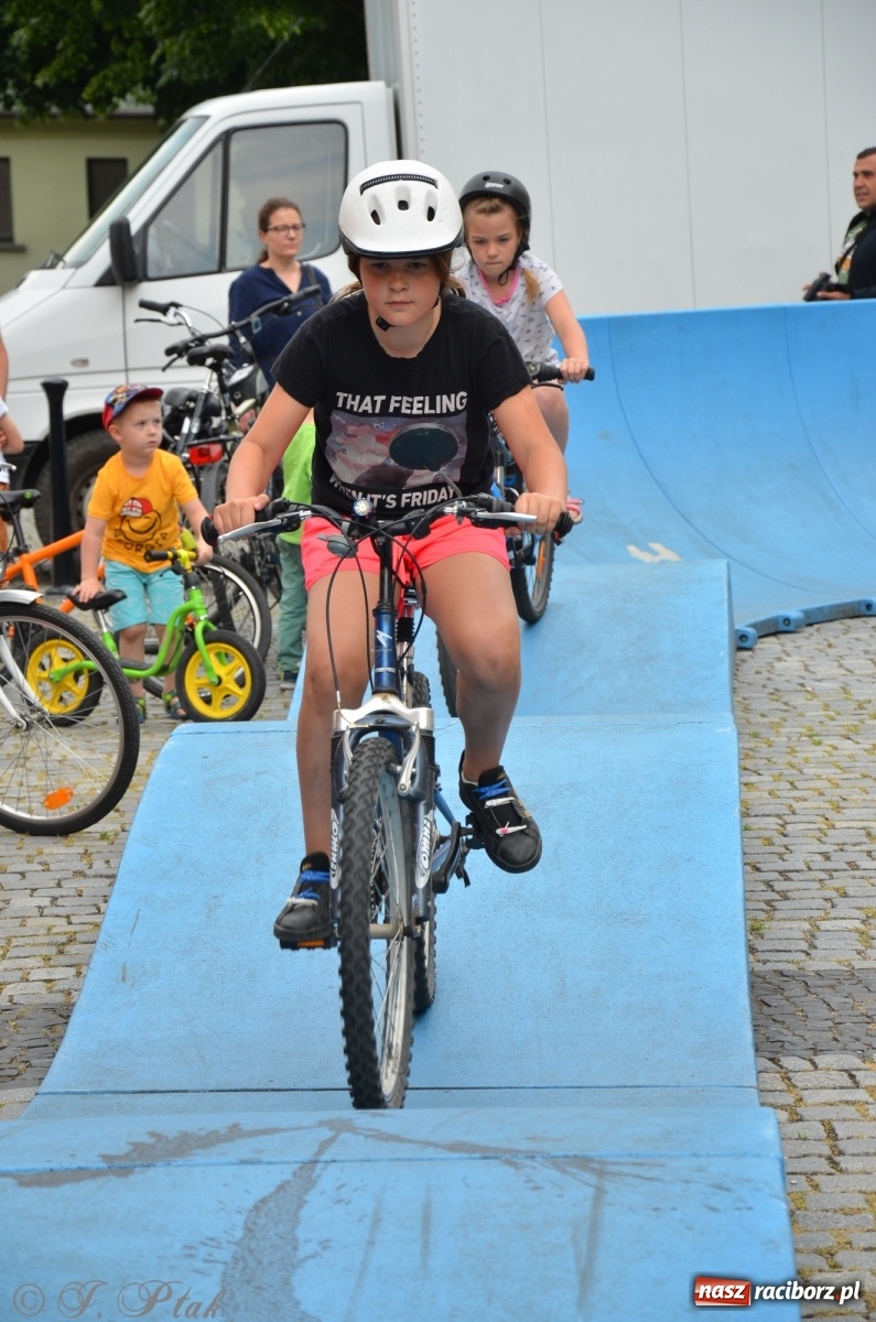 Zdjęcie w galerii na portalu naszraciborz.pl: Racibórz kocha rower. Trzecia edycja festiwalu wiadomości z regionu
