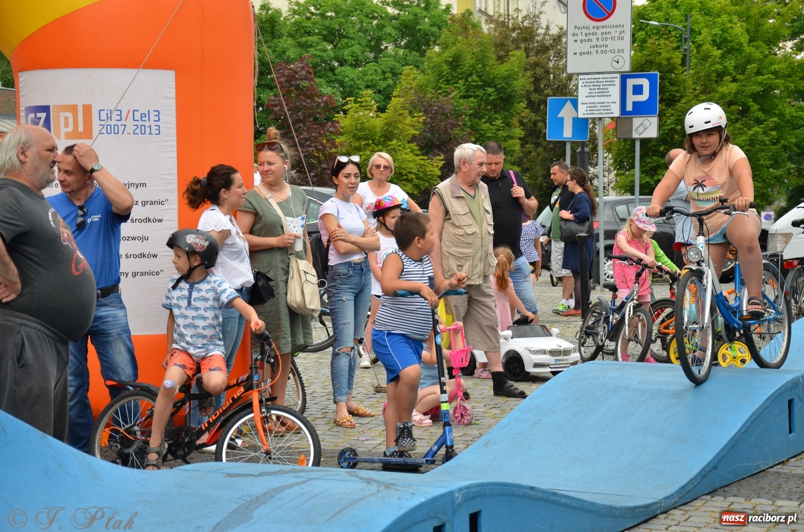 Zdjęcie w galerii na portalu naszraciborz.pl: Racibórz kocha rower. Trzecia edycja festiwalu wiadomości z regionu