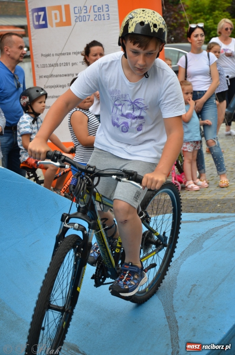 Zdjęcie w galerii na portalu naszraciborz.pl: Racibórz kocha rower. Trzecia edycja festiwalu wiadomości z regionu
